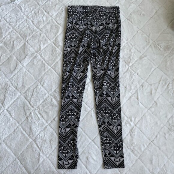 Victoria’s Secret PINK | Printed Yoga Aztec Festival Print Leggings | Size Small - Picture 3 of 13